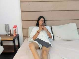 Laurent-Moore live webcam show