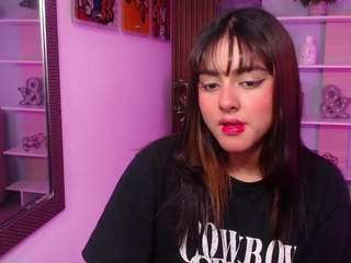 lucy-greey live webcam show