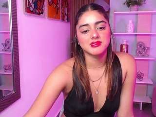 lucy-greey live webcam show