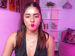 lucy-greey live webcam show