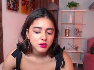 Lucy-Greey live webcam show