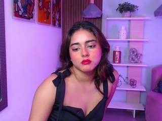 Lucy-Greey live webcam show