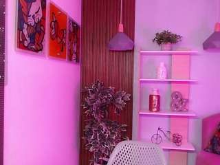 Lucy-Greey live webcam show
