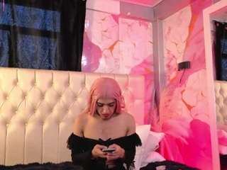 luna-issy live webcam show