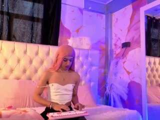 luna-issy live webcam show