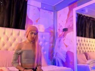 luna-issy live webcam show