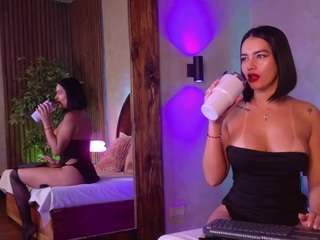 renataa-black Sex Cam Show