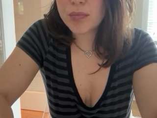 wifeynextdoor