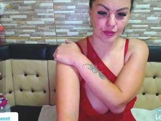 Yanisa23