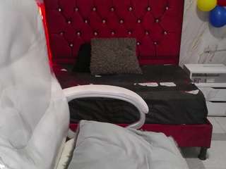 Live cam show with ArianaFire