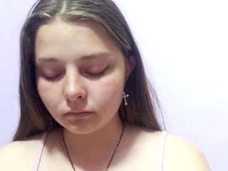 evelinronan Live Webcam on CamSoda