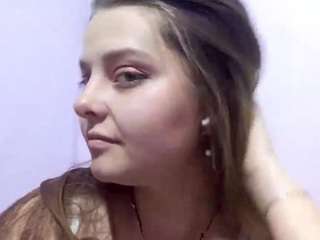 evelinronan Live Webcam on CamSoda