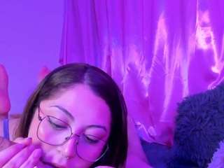 lil-violet Live Webcam on CamSoda