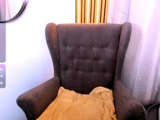 MayaWinters live cam preview