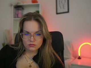 ninaviety