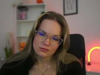 ninaviety
