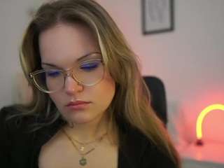 ninaviety