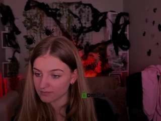 prettyamyy live cam preview