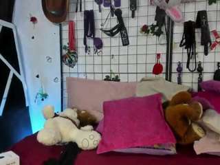 royaltemptaation live webcam show