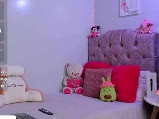 sarastonee