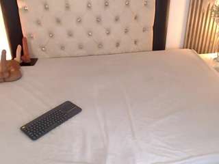 Sia-Foxx01 live cam preview