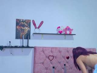 velinahoney live profile