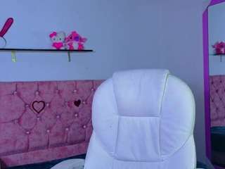 Velinahoney live webcam show