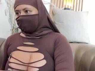 yasmin-dina
