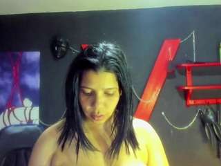le modèle zalomme est en webcam porno dans un show sur le site camsoda, il possède les tags suivants: amateur,pussy,latina,lovense,lush,naked,natural,nipple piercings,orgasm,petite,public,role play,fingers,shaved pussy,skinny,small tits,smoking,spank,squirt,strip
