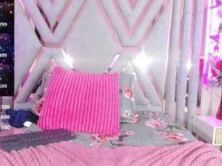 hada-russo Live Webcam on CamSoda