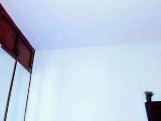 Live cam show with MARIANNAHOT-S7