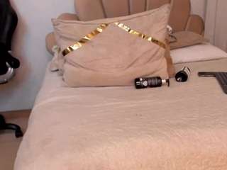 AlissBloom live webcam show