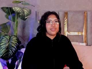 Karin-Fg live cam preview
