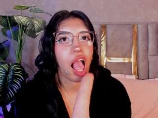 Karin-Fg live cam preview