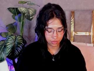 Karin-Fg live cam preview
