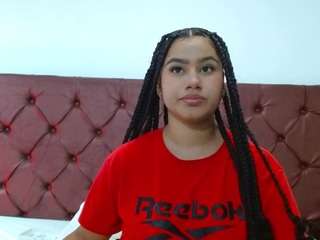 noiravale Live Webcam on CamSoda