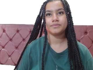 noiravale Live Webcam on CamSoda