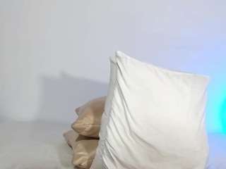 NoiraVale live cam preview