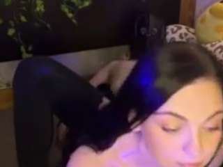 Herkinkyfantasy's cam show statistics and live stream