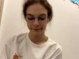 isadoracassard Live Webcam on CamSoda