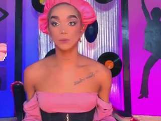 nickyminach Sex Cam Show