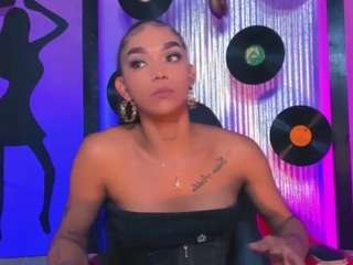 nickyminach Sex Cam Show