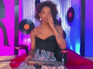 nickyminach live webcam show