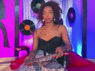 nickyminach