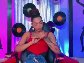 nickyminach live webcam show