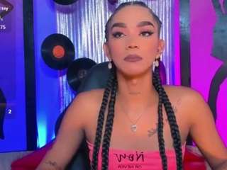 Live cam show with nickyminach