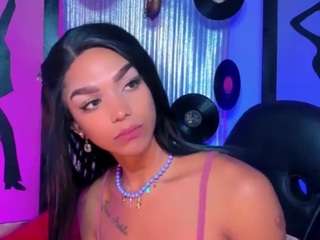 Nickyminach's cam show statistics and live stream