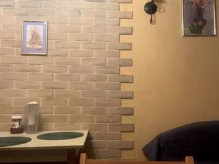 renatetyrone Live Webcam on CamSoda