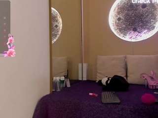 yakitaii Live Webcam on CamSoda