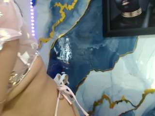 yasmine-d live webcam show